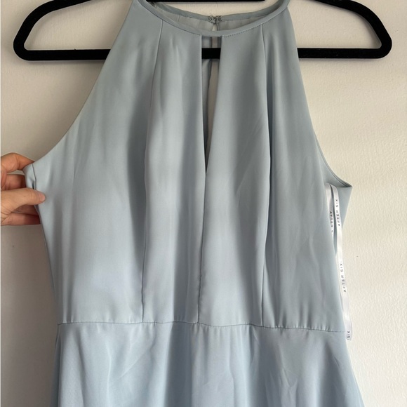 After six high neck key hole bridesmaid dress. Floor length. 6 regular. - Picture 3 of 6